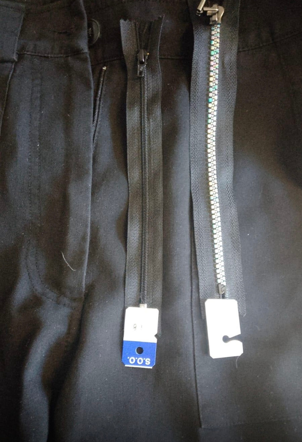 Replace Zipper (Pants) / Housujen vetoketjun vaihto