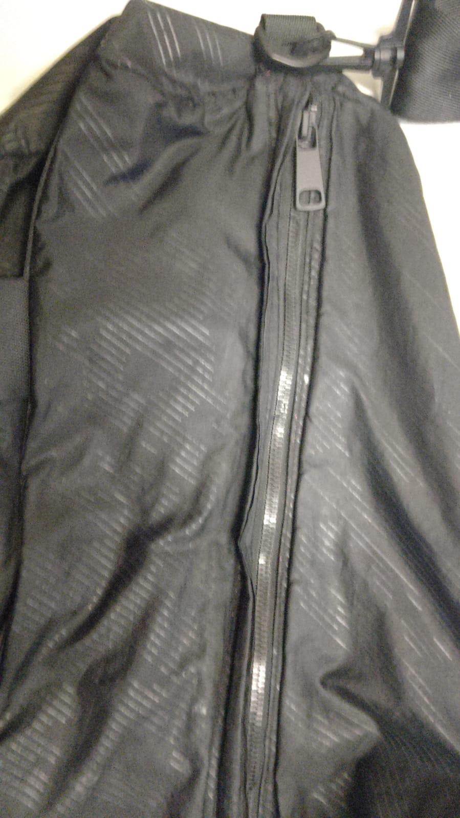 Replace Zipper (Jacket) / Takin vetoketjun vaihto