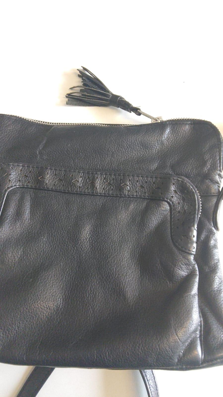 Leather Zipper Replacement / Nahkavetoketjun vaihto